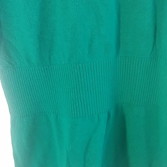 Ann Taylor Green Knit Top Med. - Picture 5 of 7